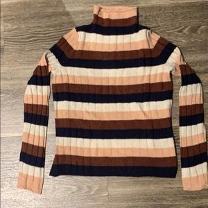 STRIPED TURTLE NECK